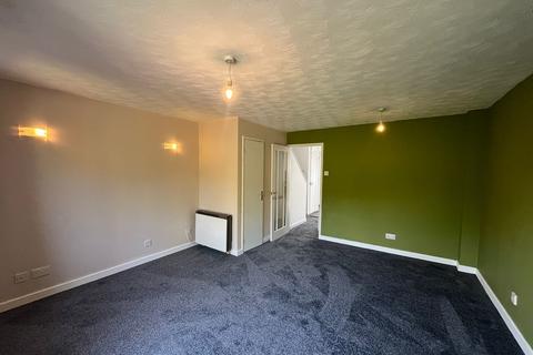 3 bedroom end of terrace house to rent, Packsaddle Close, Penryn TR10