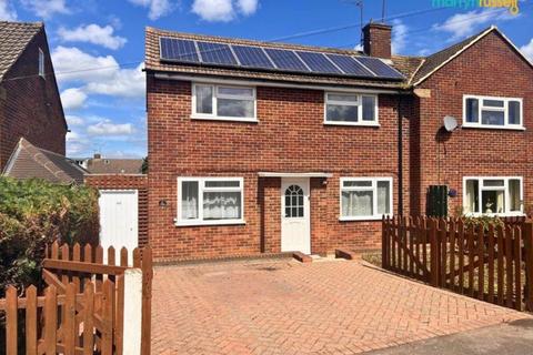 2 bedroom semi-detached house for sale, London Road, Reading