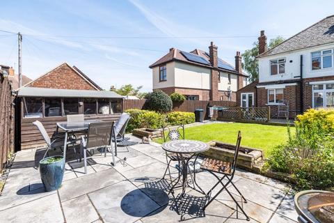 3 bedroom semi-detached house for sale, Buckingham Road, Bletchley, Milton Keynes