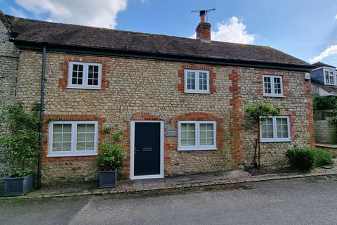 2 bedroom cottage to rent, Deverill Road, Sutton Veny