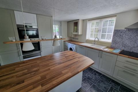 2 bedroom cottage to rent, Deverill Road, Sutton Veny