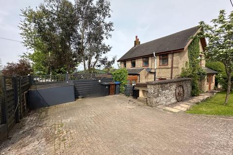 5 bedroom detached house for sale, Buxton Road, Blackshaw Moor, Staffordshire Moorlands, ST13