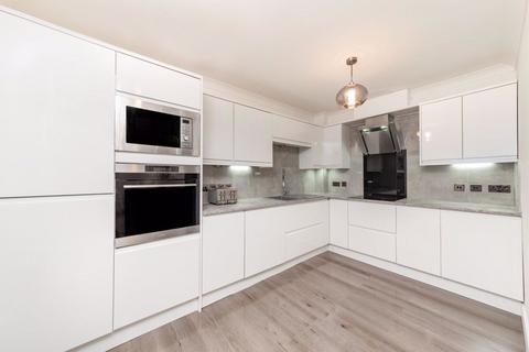 1 bedroom apartment for sale, Regents Plaza Apartments, Greville Road, NW6