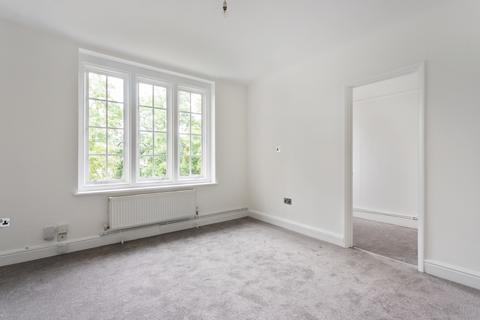 2 bedroom flat to rent, Mortimer Crescent