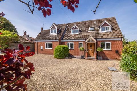 4 bedroom detached house for sale, The Street, Norwich NR12