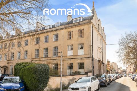 2 bedroom flat to rent, Rodney Place, Clifton