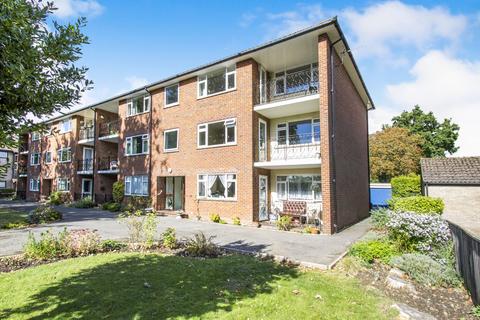2 bedroom apartment to rent, Spencer Road, New Milton, BH25
