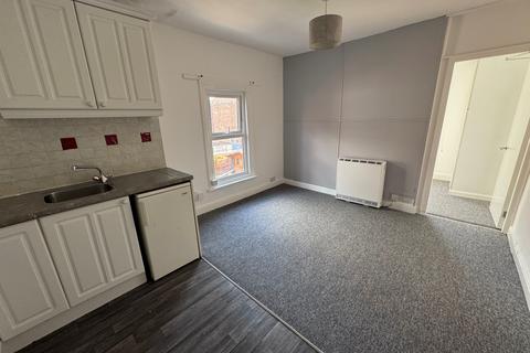 1 bedroom apartment to rent, Lower Brook Street, NG10