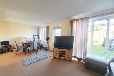 2 bedroom property to rent, Calamint Road, Witham
