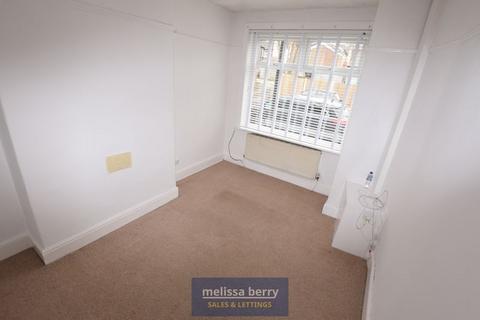 2 bedroom terraced house for sale, Milton Road, Manchester M25