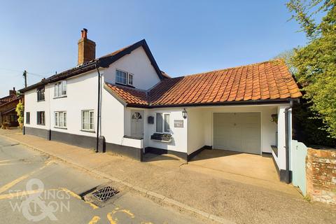 3 bedroom cottage for sale, The Street, Hempnall, Norwich