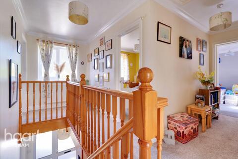 5 bedroom detached house for sale, Norwich Road, Dereham