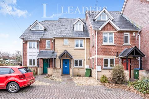3 bedroom terraced house to rent, Hill Lane, Southampton, SO15 7NT