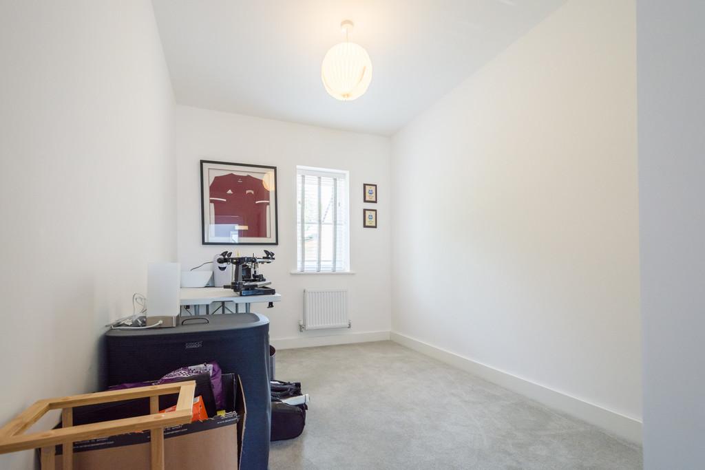 8 Janes Grove Empty -7