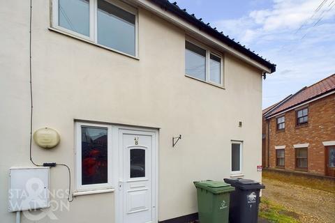 2 bedroom end of terrace house to rent, The Drift, Attleborough