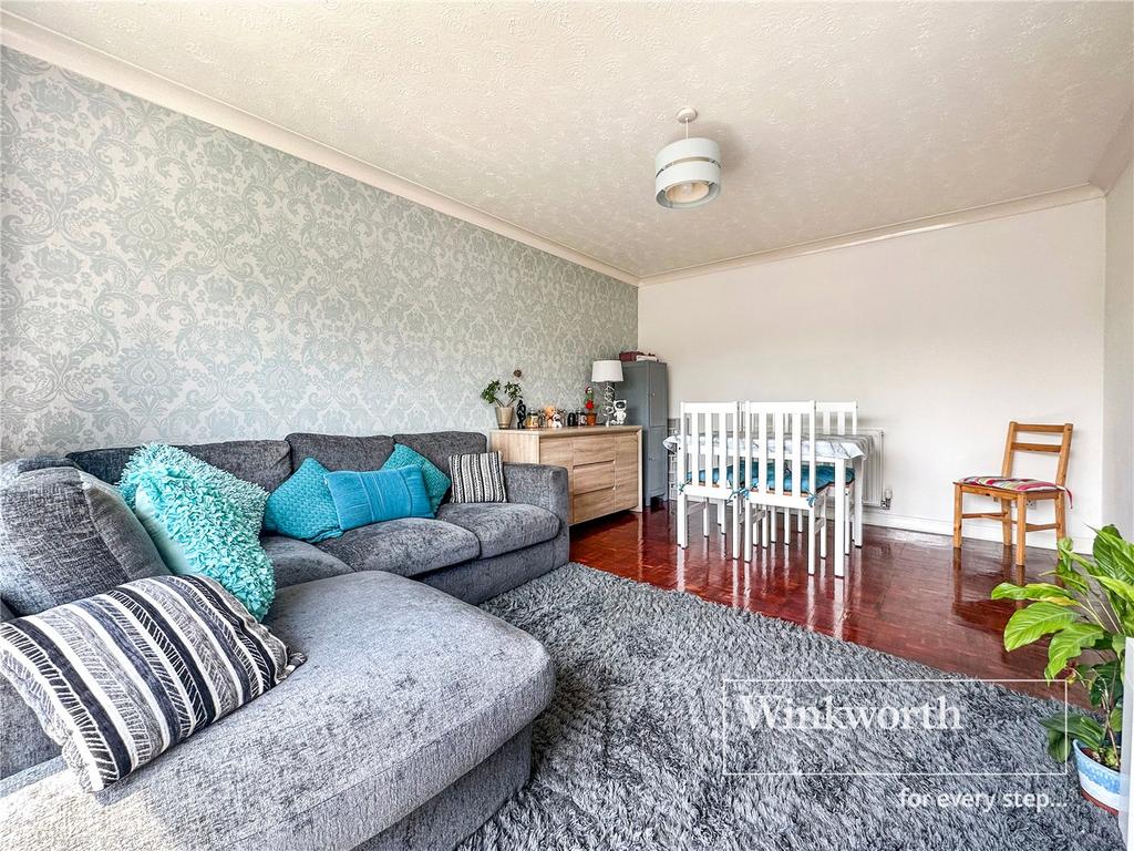 Coppice Avenue, Ferndown BH22 2 bed bungalow for sale £325,000
