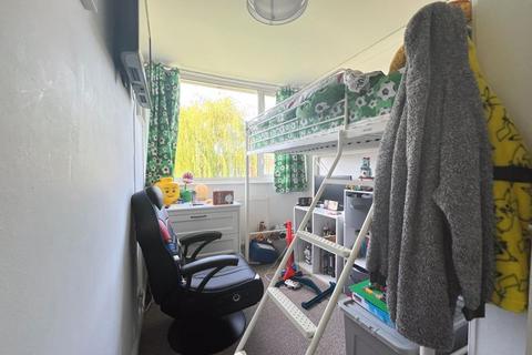 35 Emerald Close, Tuffley, Gloucester, GL4 0RH