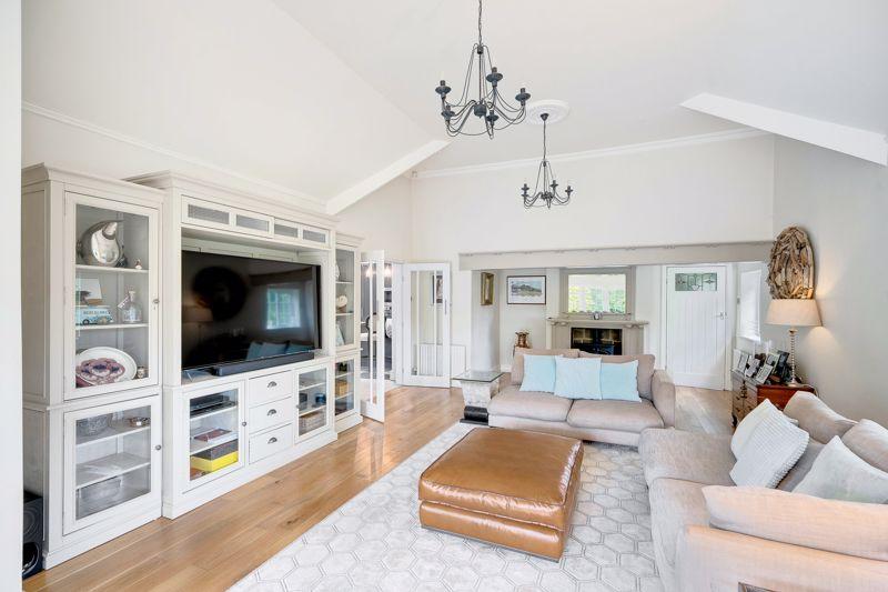 Open plan sitting