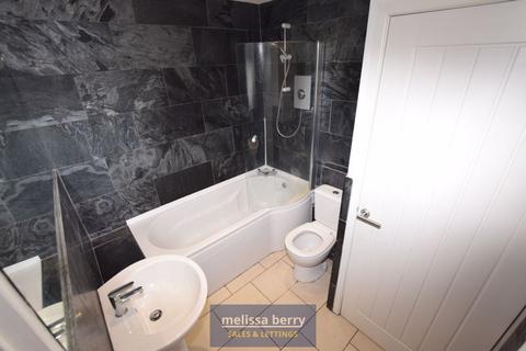 1 bedroom flat for sale, Lowther Road, Manchester M25