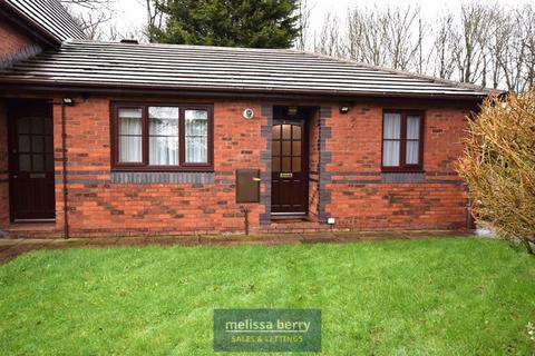 2 bedroom sheltered housing for sale, Charlton Avenue, Manchester M25