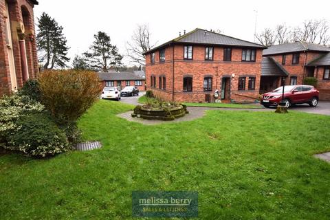 2 bedroom sheltered housing for sale, Charlton Avenue, Manchester M25