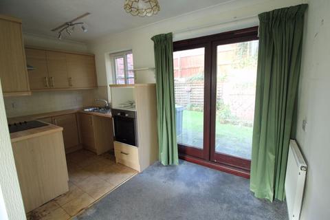 2 bedroom sheltered housing for sale, Charlton Avenue, Manchester M25