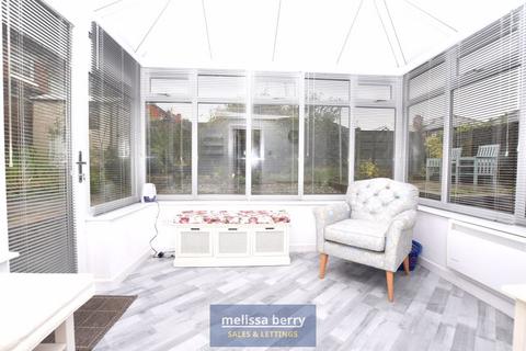 6 Wingate Drive, Whitefield, Manchester, M45 7QY