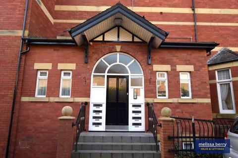 2 bedroom apartment for sale, 34 Sedgley Park Road, Manchester M25