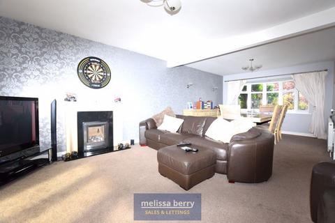 2 Bleasdale Close, Bury, BL9 8EW