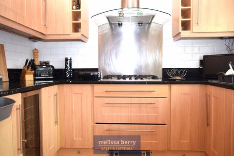 2 Bleasdale Close, Bury, BL9 8EW