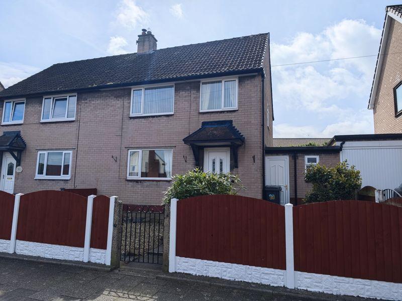 Creighton Avenue, Carlisle 3 bed semidetached house £750 pcm (£173 pw)