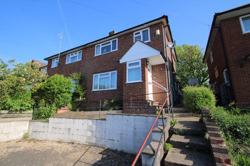 Hillary Road, High HP13 3 bed semidetached house for sale £