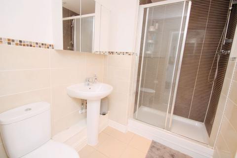 2 bedroom apartment for sale, Wellesbourne Crescent, High Wycombe HP13