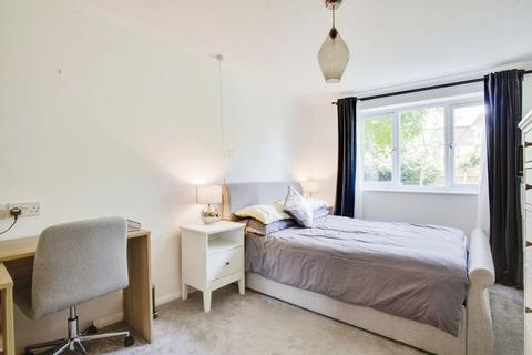 1 bedroom flat for sale, Boileau Road, Ealing W5