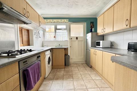 2 bedroom terraced house for sale, Drake Road, Poole BH15