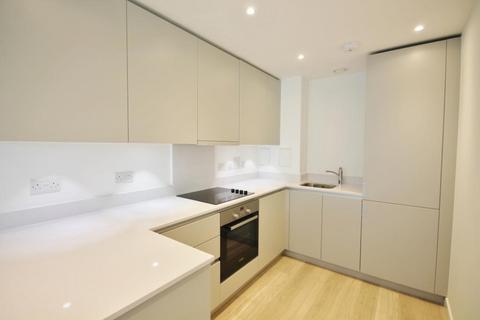 1 bedroom flat to rent, Pinnacle Apartments, 11 Saffron Central Square, Croydon, CR0