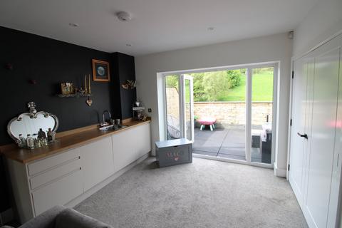 74 River View, Haworth, Keighley, BD22 8SB