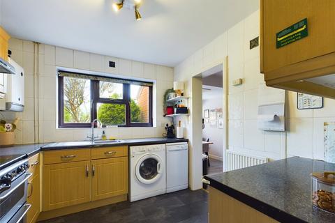 3 bedroom semi-detached house for sale, Foxglove Close, Ross-on-Wye, Herefordshire, HR9