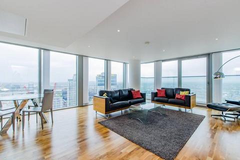 2 bedroom flat to rent, Landmark Buildings East Tower, South Quay, Canary Wharf, United Kingdom, E14 9EG