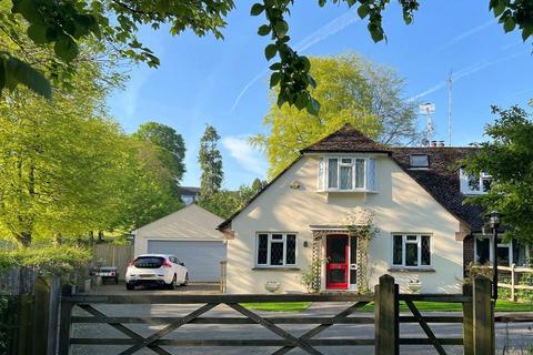 4 bedroom semi-detached house for sale, Clays Hill, Steyning, BN44 3WD