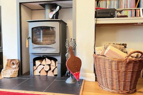 8 Clays Hill, Bramber, Steyning, BN44 3WD