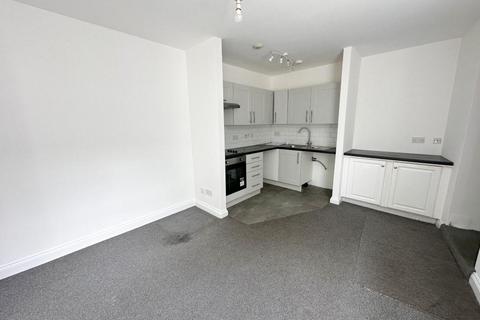 1 bedroom maisonette to rent, Peak Place, Buxton Road, Luton, LU1 1RE
