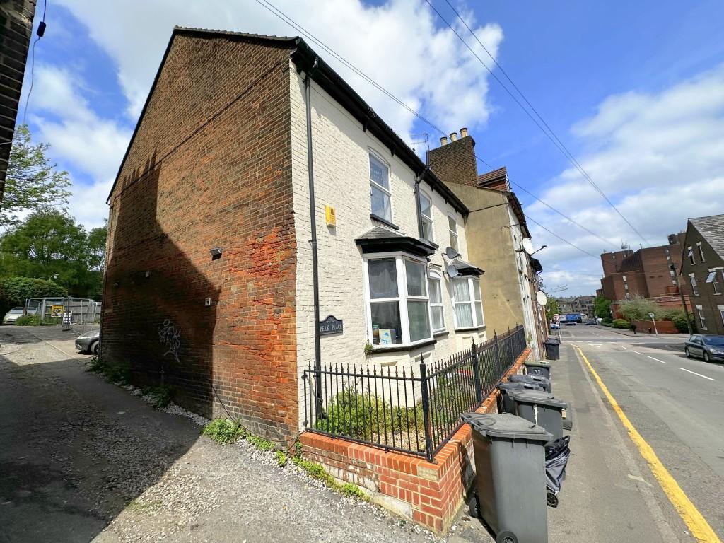 peak-place-buxton-road-luton-lu1-1re-1-bed-maisonette-800-pcm