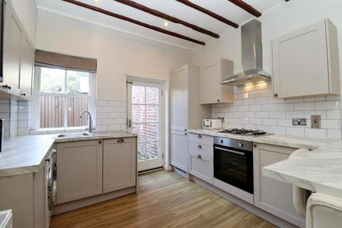 3 bedroom terraced house for sale, High Street, Wingham, Canterbury, Kent, CT3 1AW