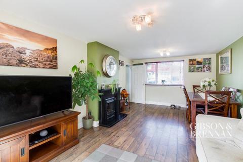 3 bedroom end of terrace house for sale, Cromer Close, Basildon, SS15
