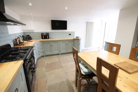 2 bedroom semi-detached house for sale, Keighley Road, Steeton, Keighley, BD20