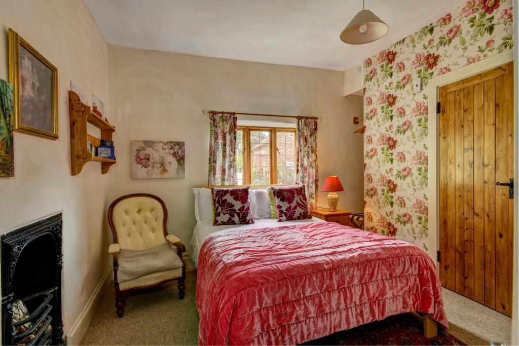 Cream Room