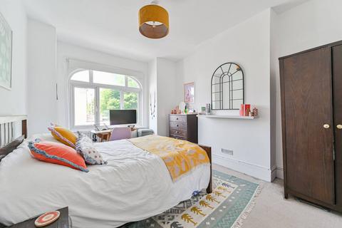 3 bedroom flat for sale, Blegborough Road, Streatham, London, SW16