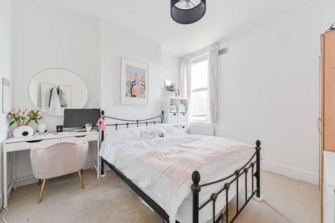3 bedroom flat for sale, Blegborough Road, Streatham, London, SW16
