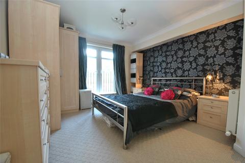 2 bedroom flat to rent, Ruchill Street, Maryhill, Glasgow, G20